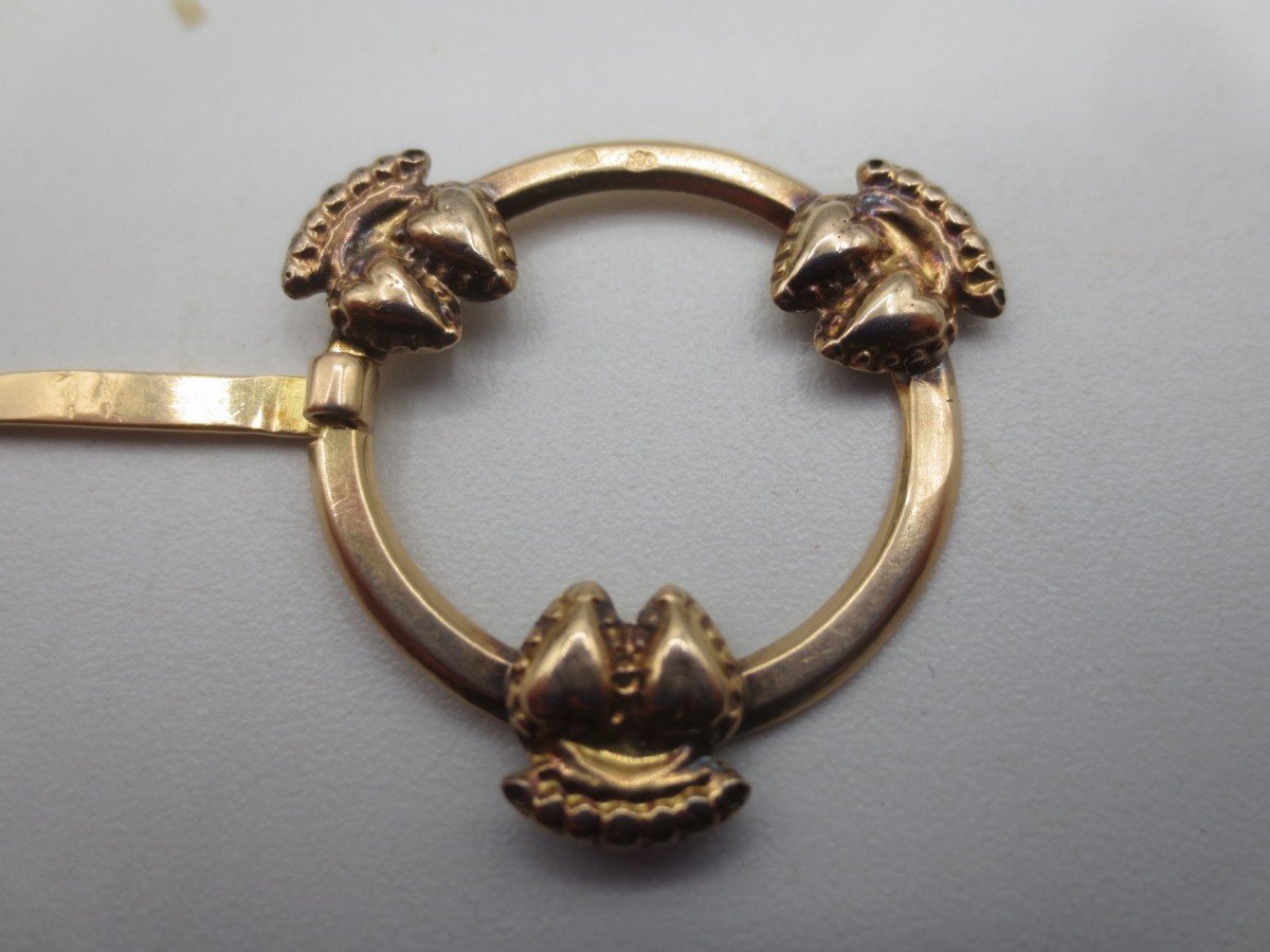 Gold Collar Clip, Early 19th Century.  -photo-3