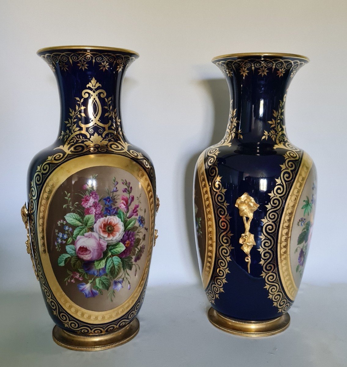 Monumental Porcelain Vases, 19th Century. -photo-5