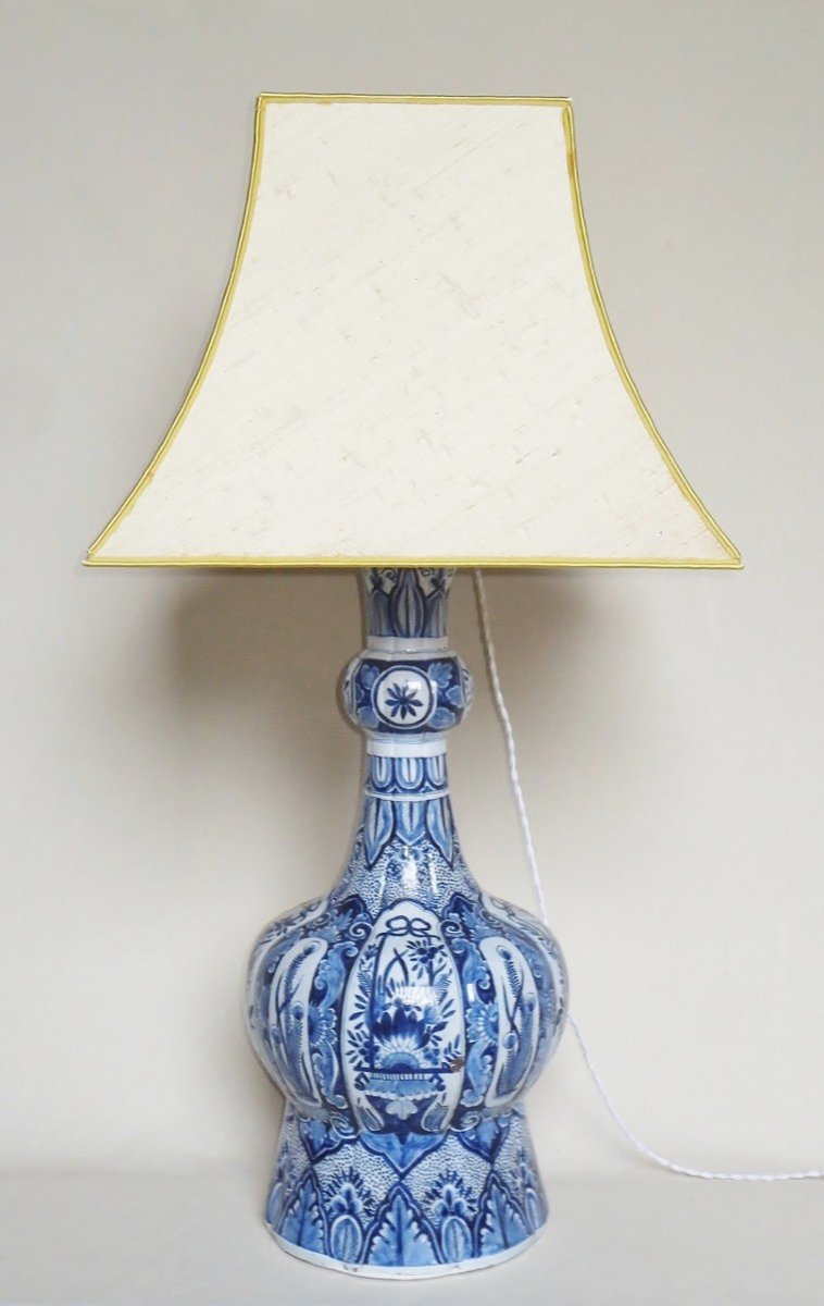 Delftware Lamp.