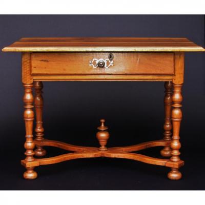 Table Louis XIV En Noyer.