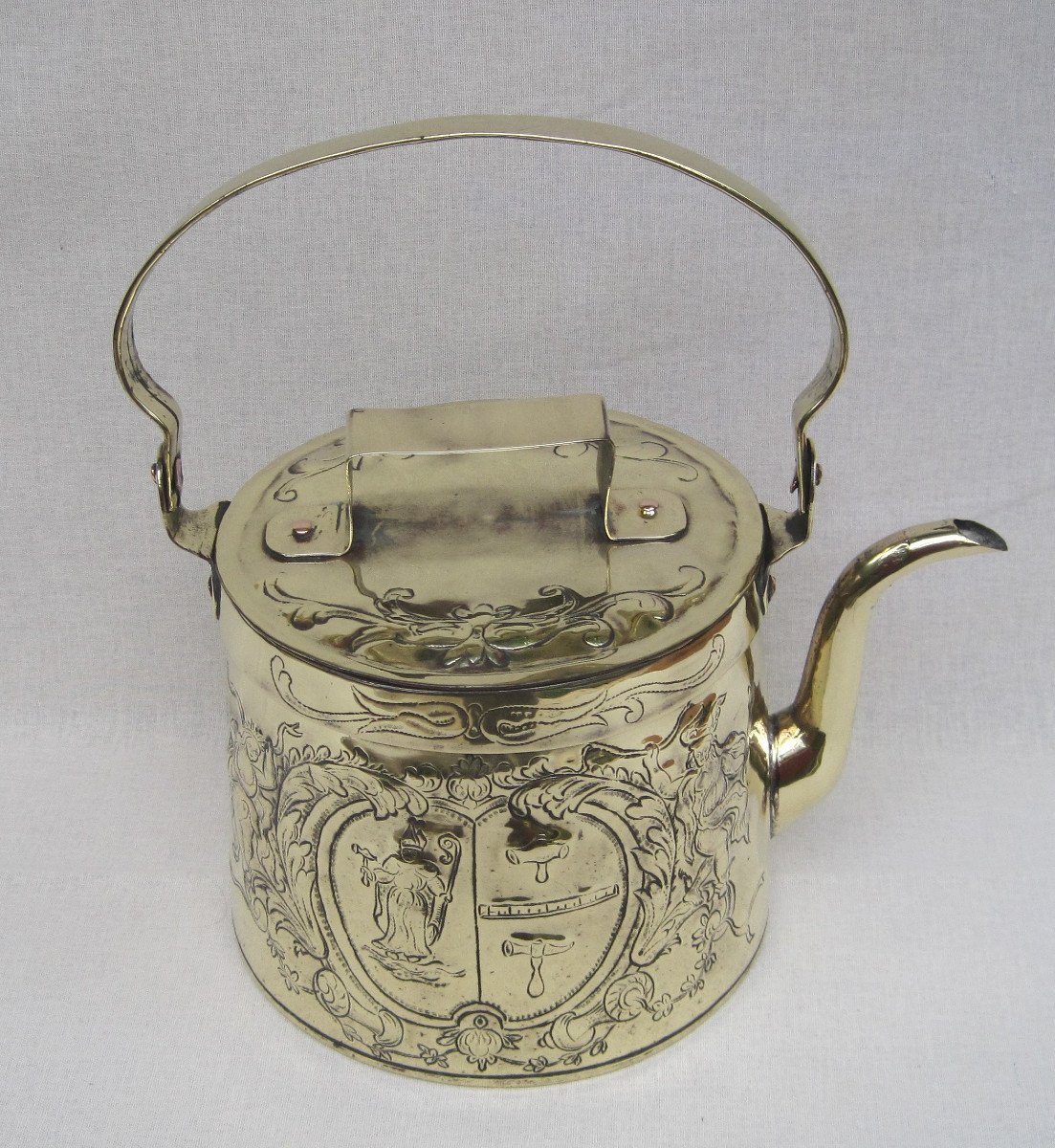 Rare Brass Kettle. Decoration Of Saint éloi. 18th Century.