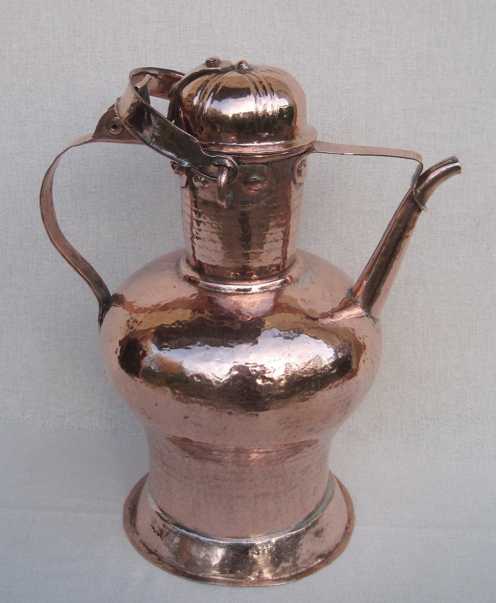 Important Copper Wine Jug. XVII-xviii Centuries.