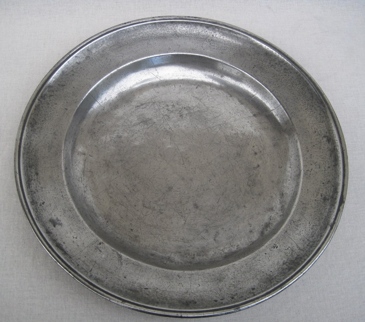 Pewter Dish. 18th Century.-photo-1