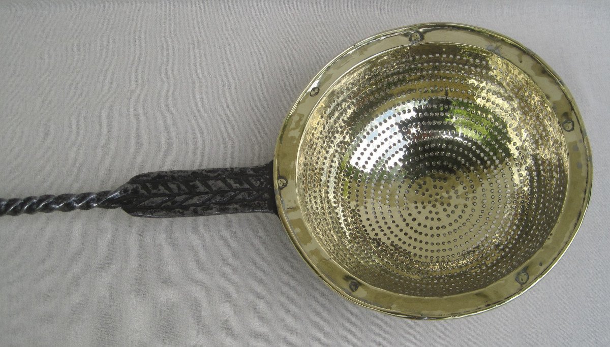 Large Strainer In Brass And Wrought Iron. 18th Century.-photo-4