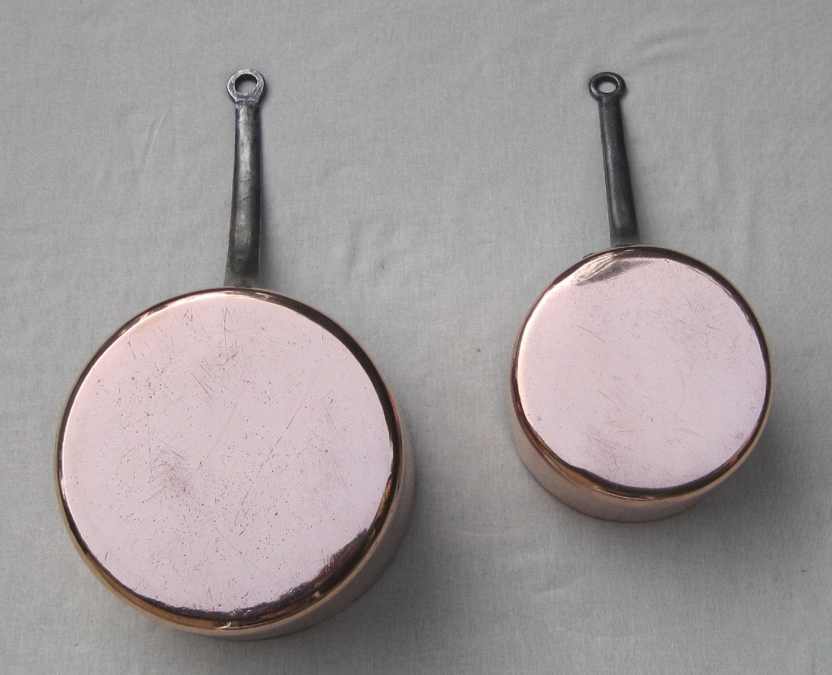 Set Of 2 Casseroles, In Copper. 19th Century.