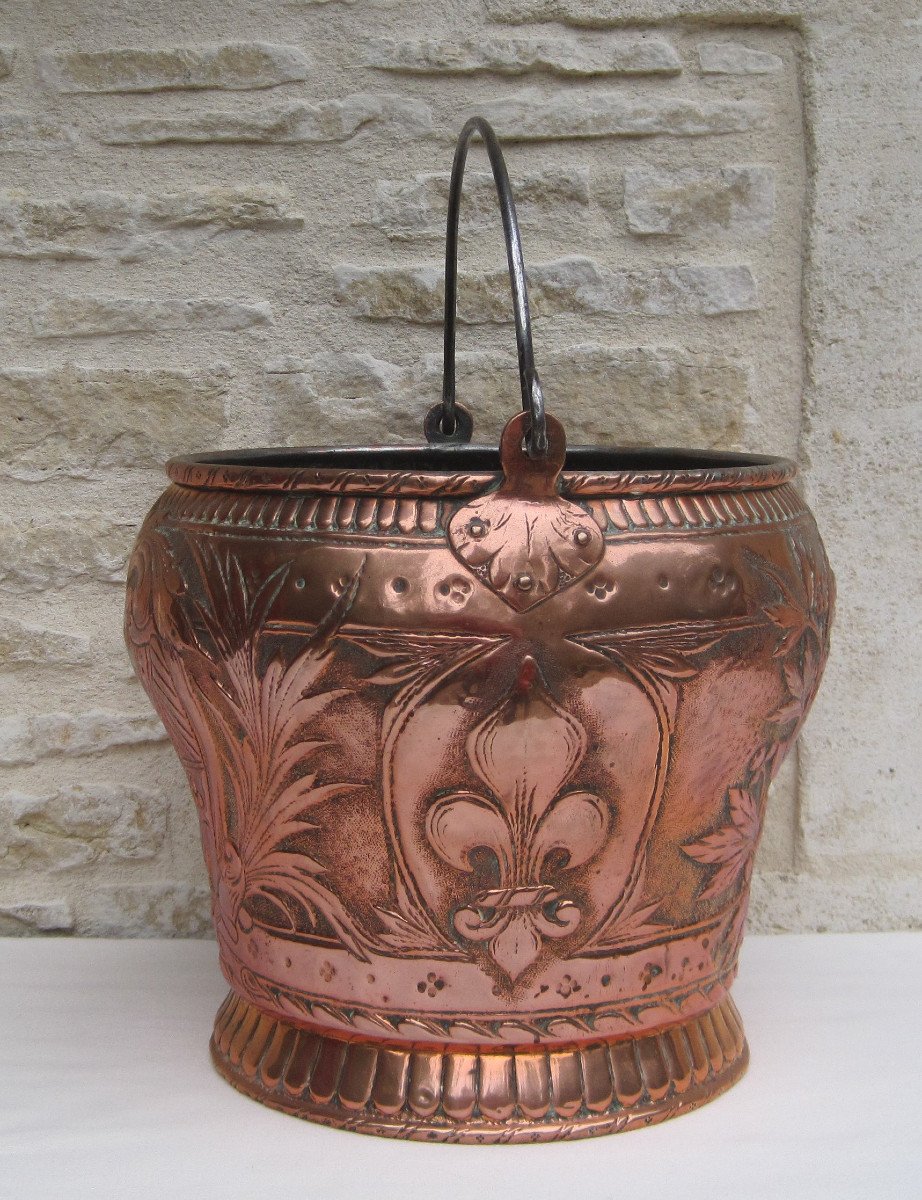 Copper Bucket, Decoration: Fleur-de-lis, Coat Of Arms, Helmet, Foliage, Sphinx. 18th Century.