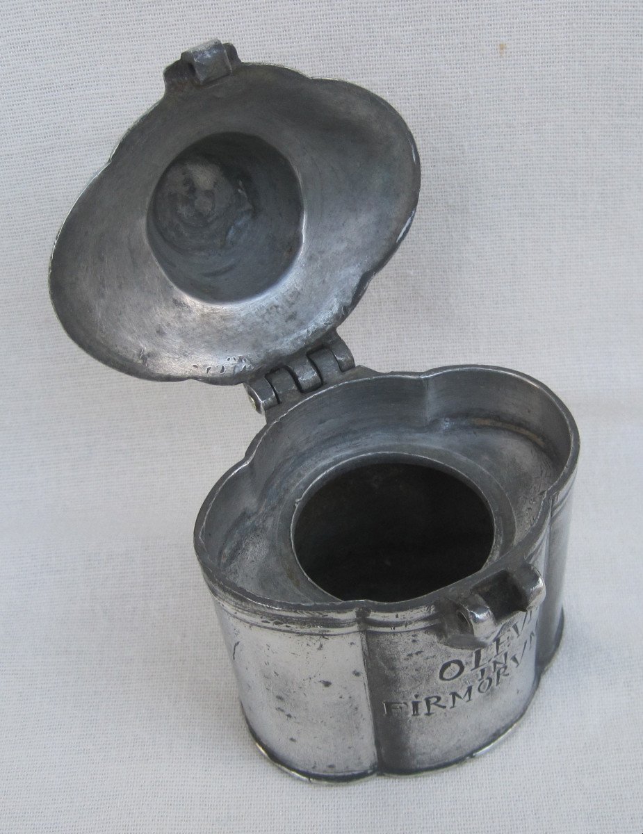 Pewter Box, With A Cruet, For The Oil Of The Sick. Religious Pewter. 18th Century.-photo-3