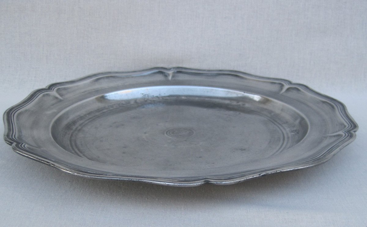 Round Pewter Dish. 19th Century.-photo-4