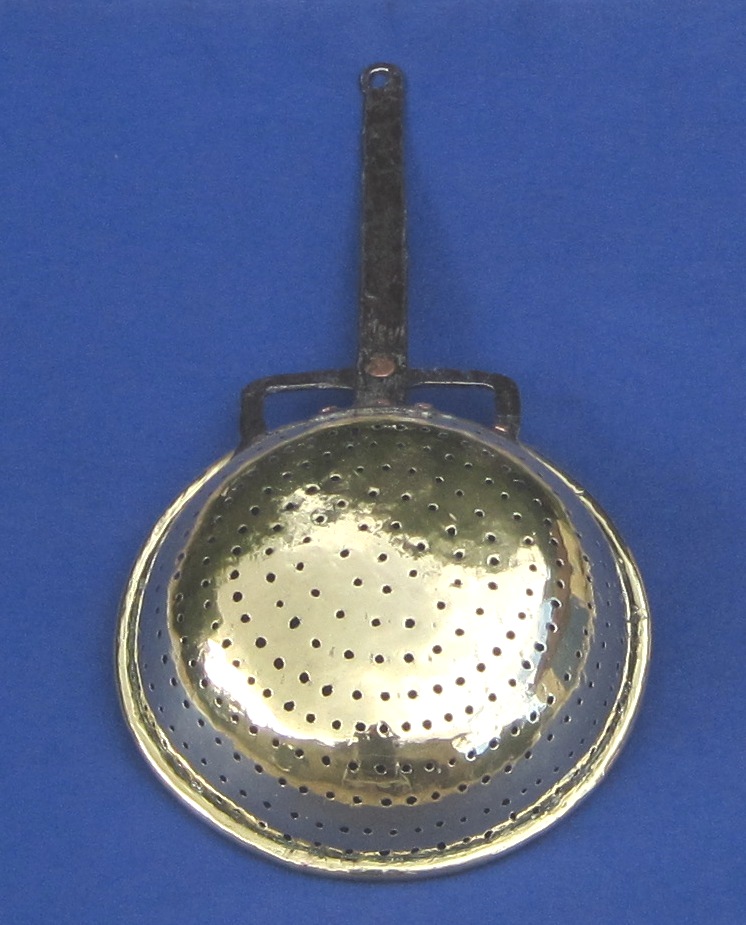 Brass Strainer. Eighteenth Century.-photo-3