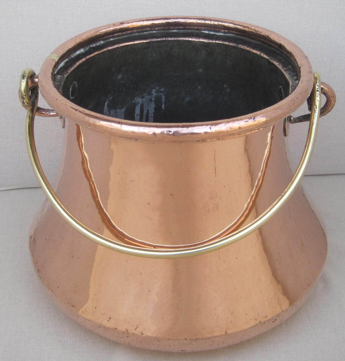 Copper Pot. Eighteenth Century