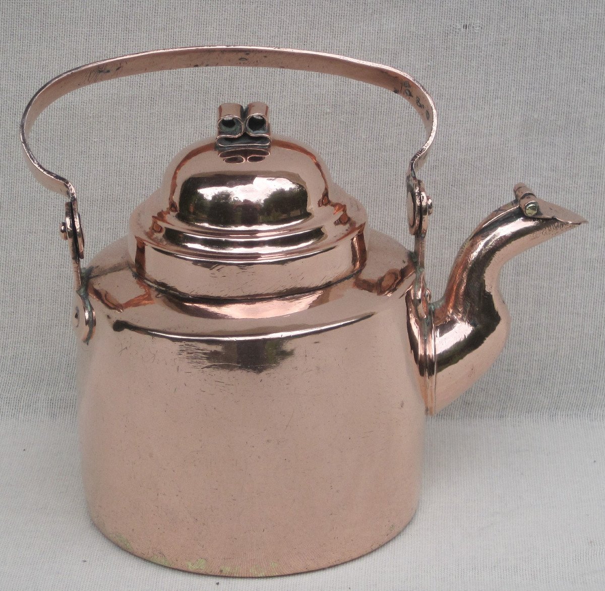 Small Copper Kettle. 17th Century.-photo-3