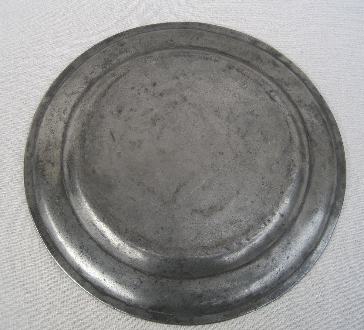 Large Round Dish, Pewter. 38cm. 18th Century.-photo-4