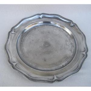 Round Pewter Dish. 19th Century.