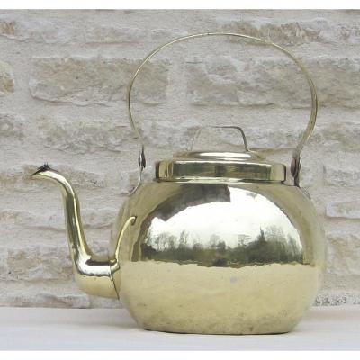 Brass Kettle. Late Eighteenth And Early Nineteenth Century.