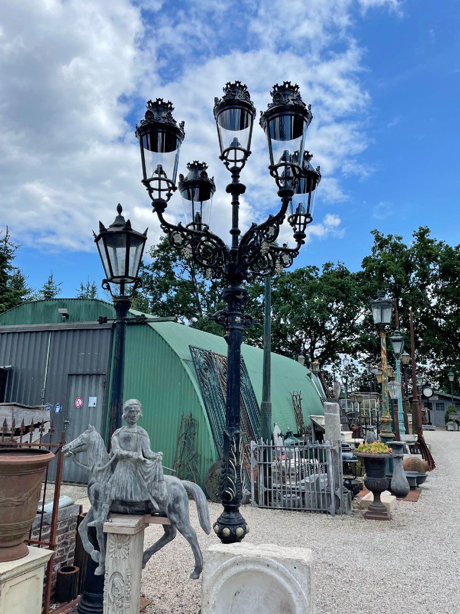 Antique Brussels Lamp Post With 5 Heads.-photo-3