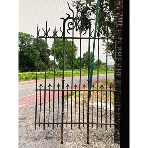 Superb Large Lot Of 78 Meters Of Antique Wrought Iron Gates.