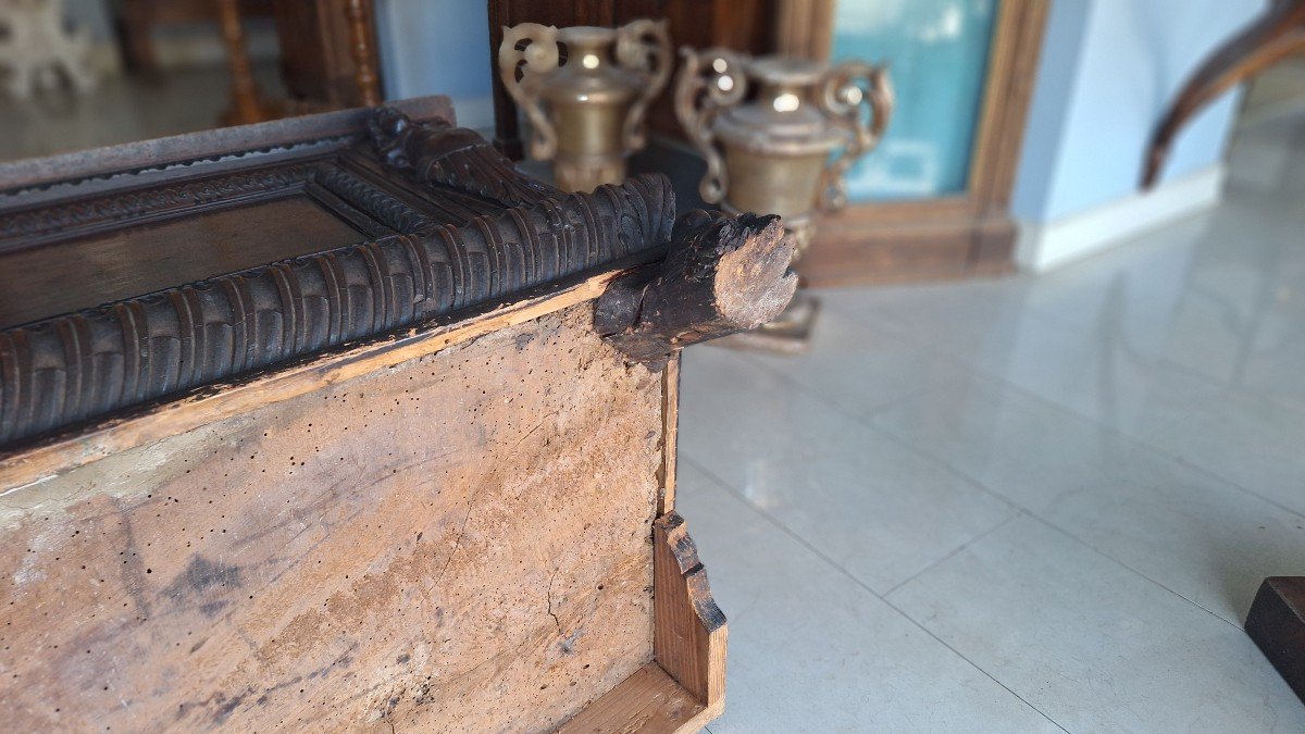 17th Century Lombard Chest  -photo-3