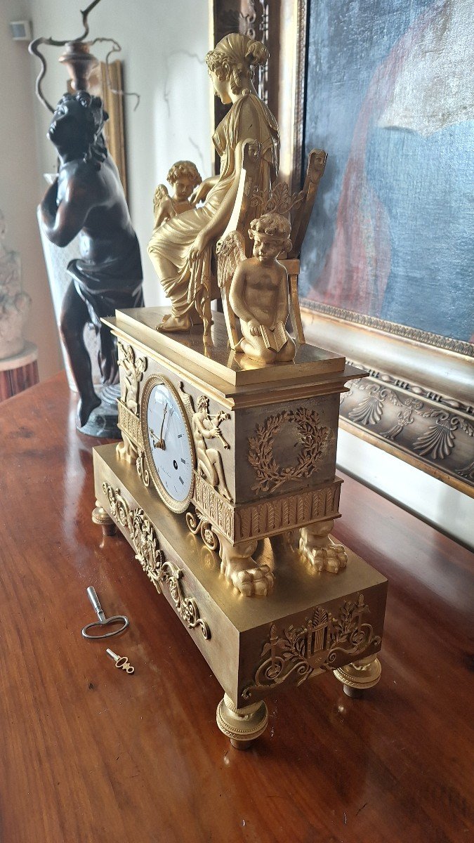 Empire Clock In Gilt Bronze. Venus, Cupid And Anteros. -photo-3