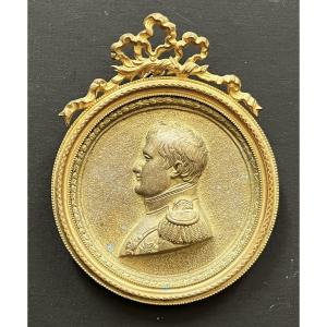 Napoléon Premier, Médaillon En Bronze doré Du 19ème