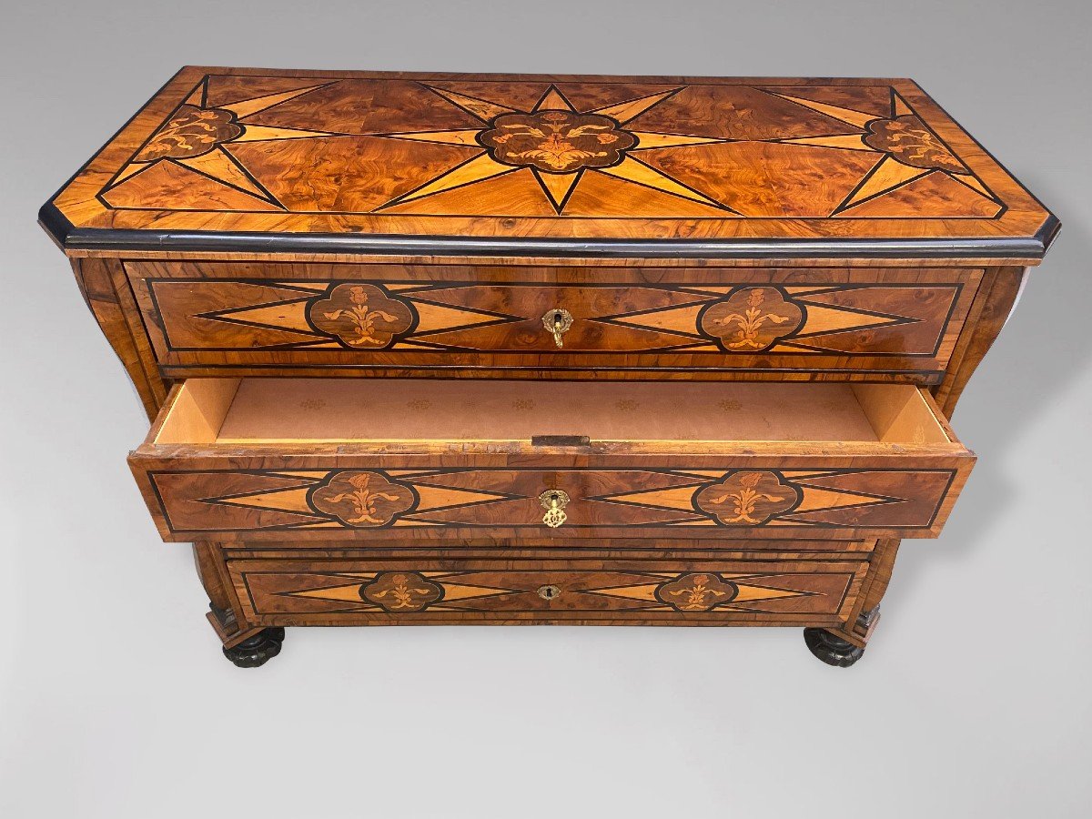 18th Century Italian Marquetry Chest Of Drawers-photo-2