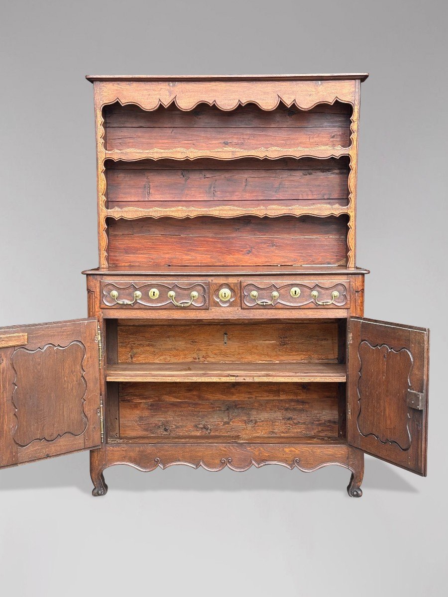 18th Century French Walnut Buffet Or Dresser-photo-2