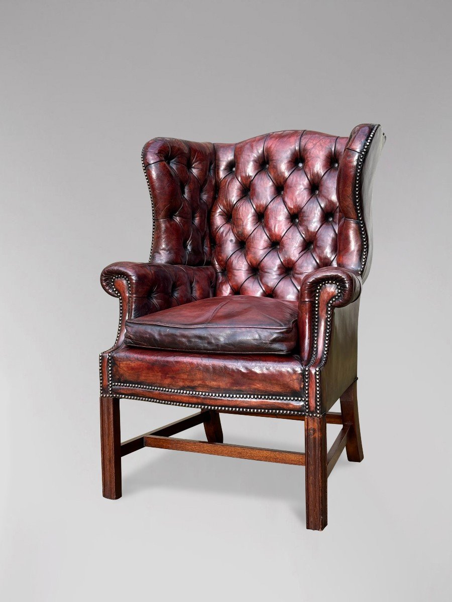 19th Century Burgundy Leather Wing Armchair-photo-1