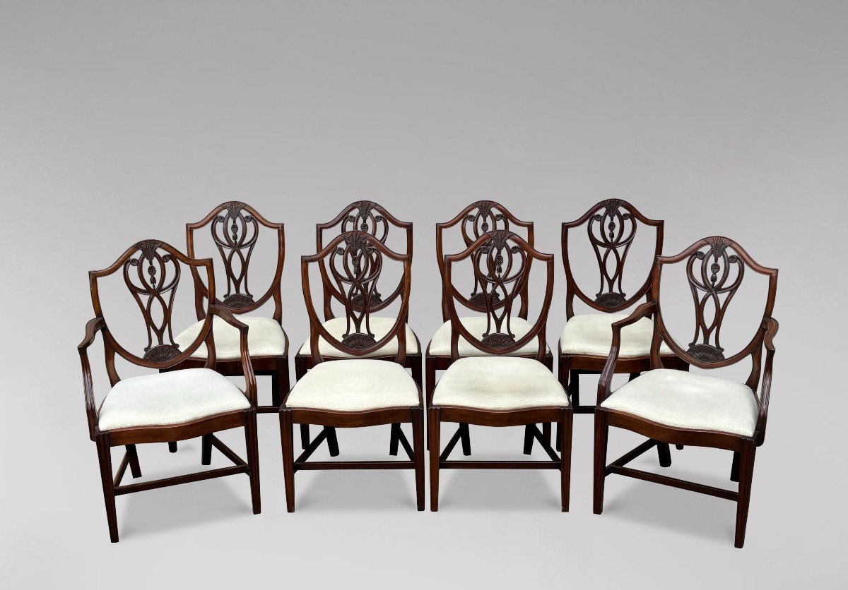 Set Of 8 19th Century Mahogany George Hepplewhite Dining Chairs