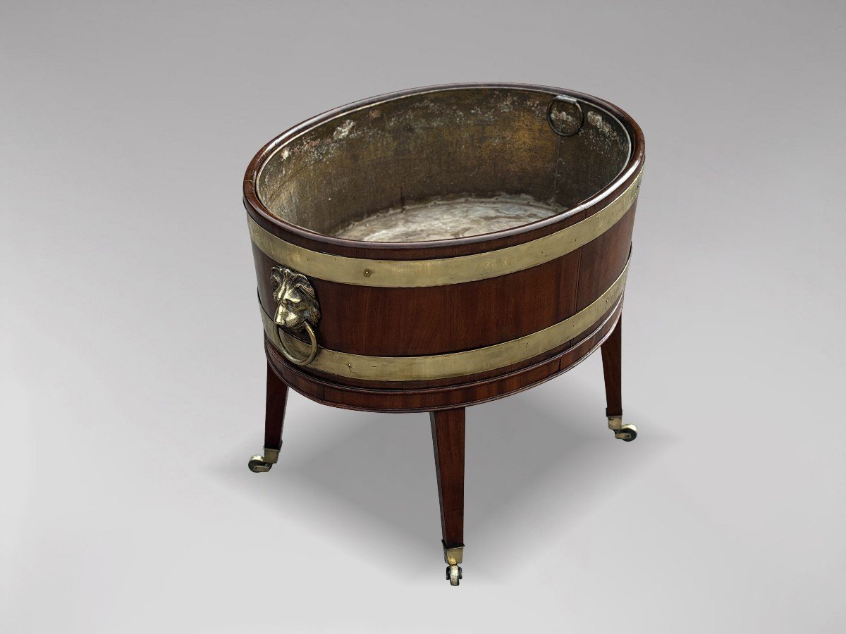 18th Century George III Period Large Oval Open Mahogany Wine Cooler-photo-2