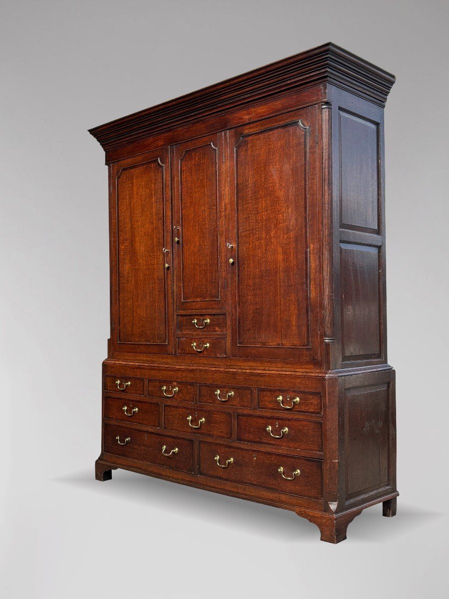 18th Century George III Period Oak Housekeepers Cupboard-photo-2