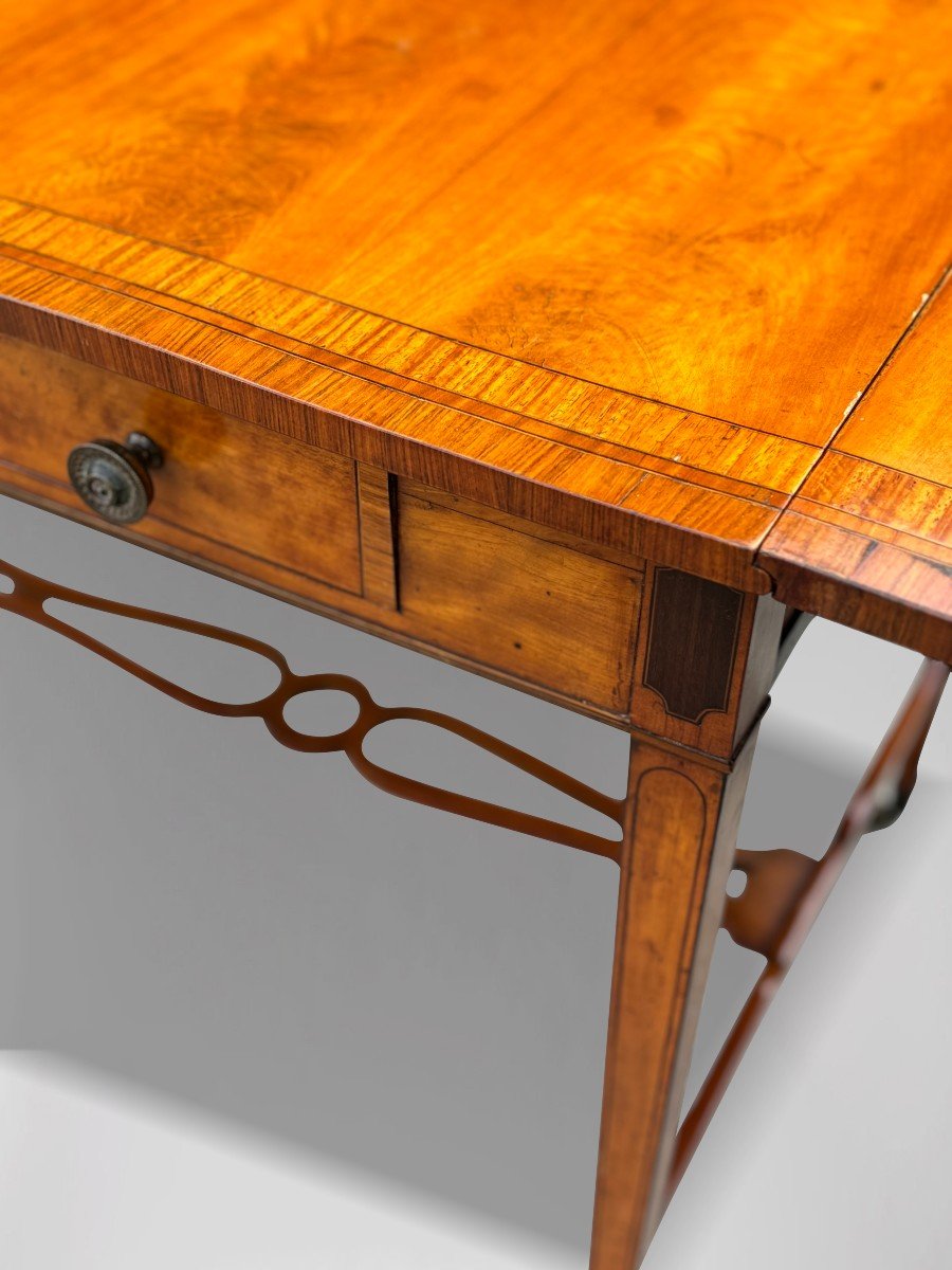 18th Century George III Sheraton Period Satinwood Sofa Table-photo-2