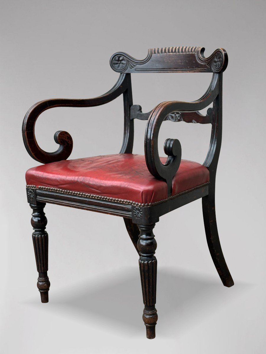 Fauteuil en Acajou et Cuir d'Époque George III du début du 19e siècle