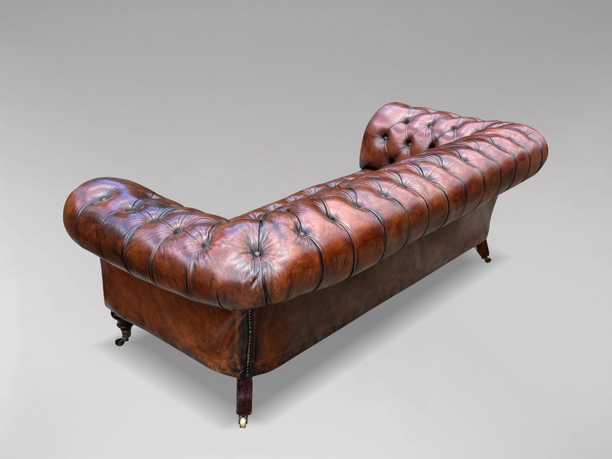 19ème Siècle, Canapé Chesterfield en Cuir Marron d'Époque Victorienne-photo-3