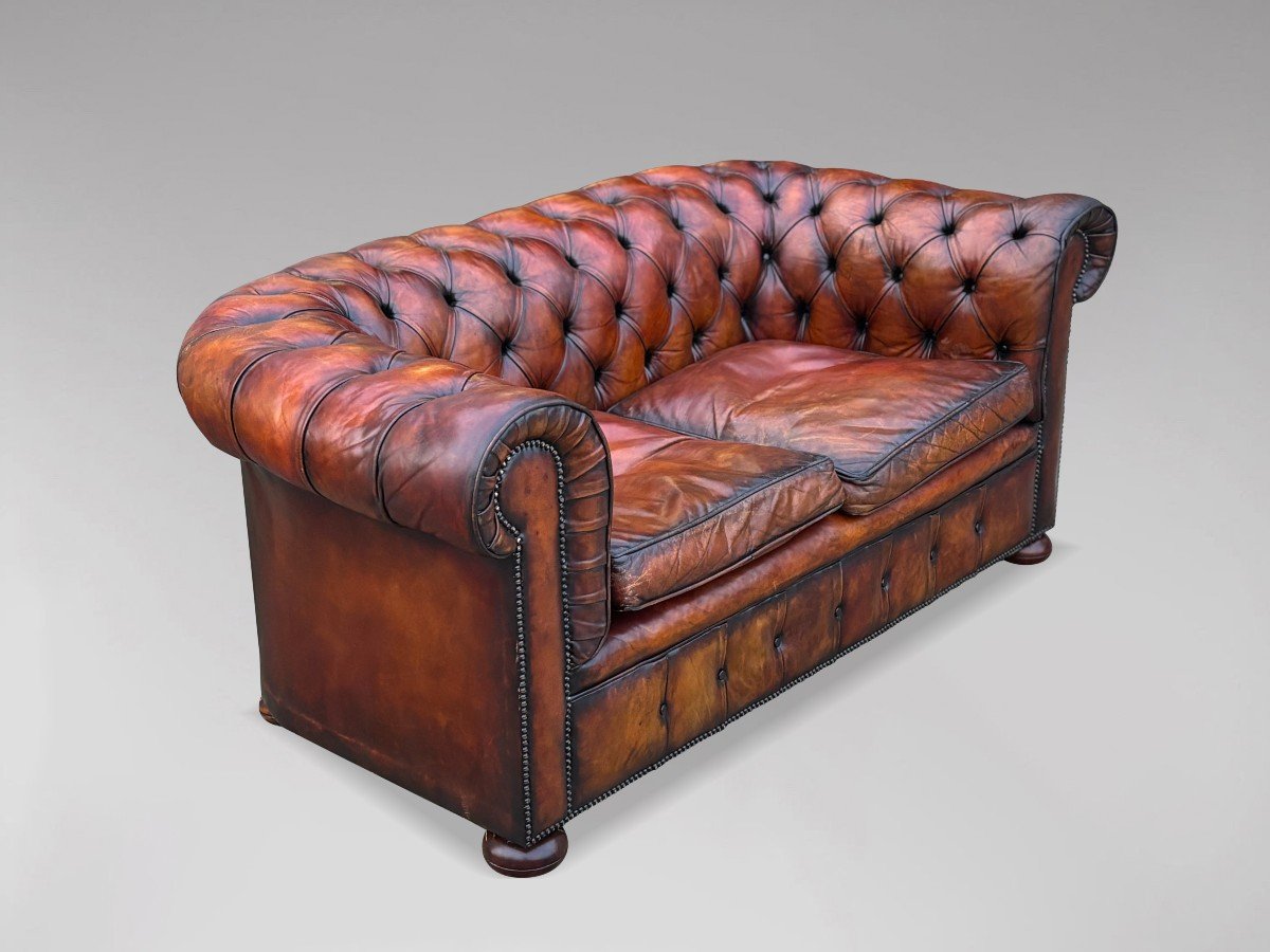 Early 20th Century Brown Leather Chesterfield Sofa-photo-2