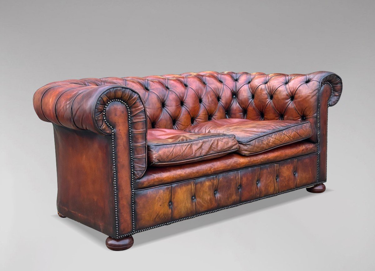 Early 20th Century Brown Leather Chesterfield Sofa-photo-5