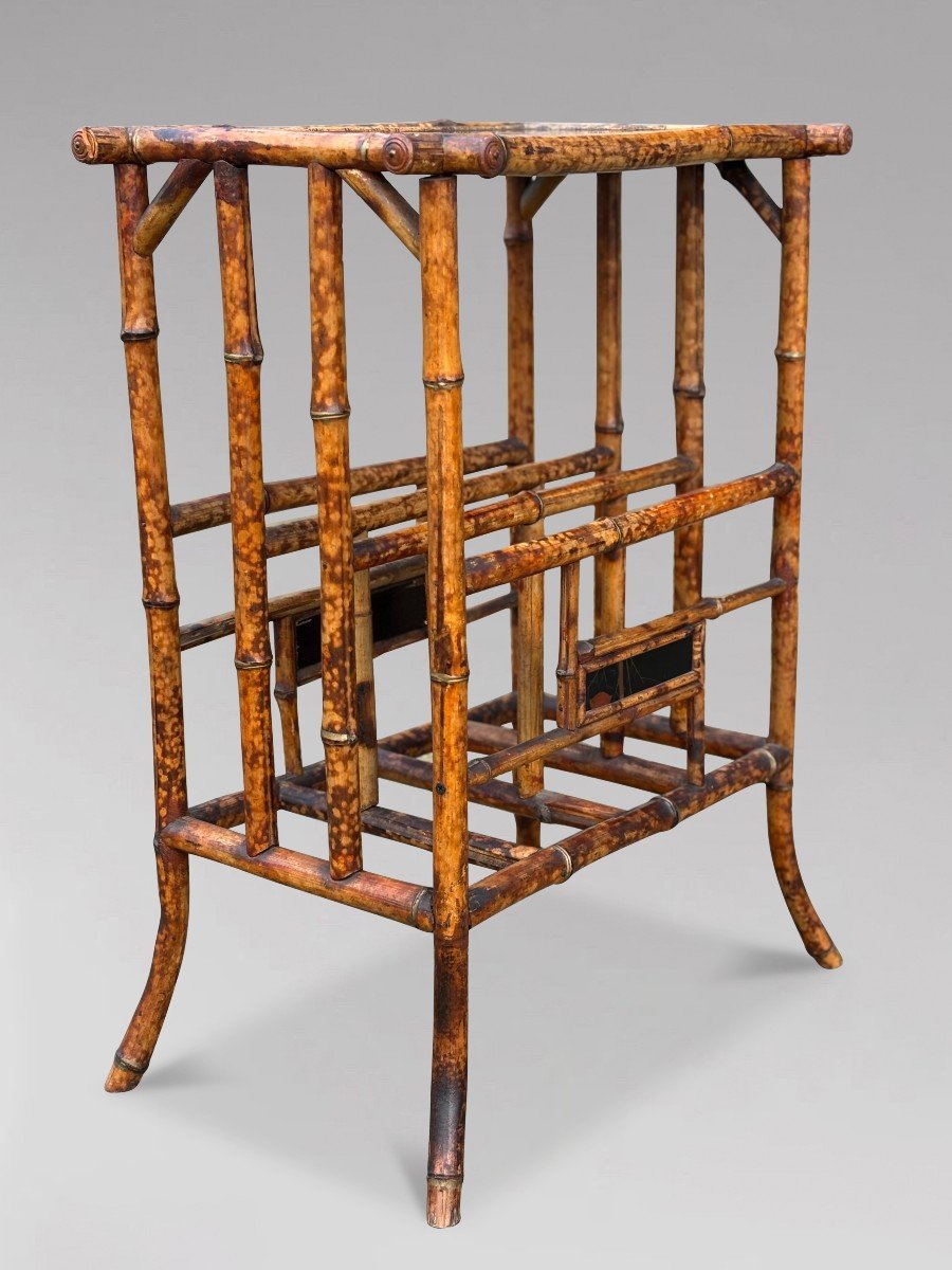 19th Century Hand Painted Tiger Bamboo Table With Magazine Rack-photo-2