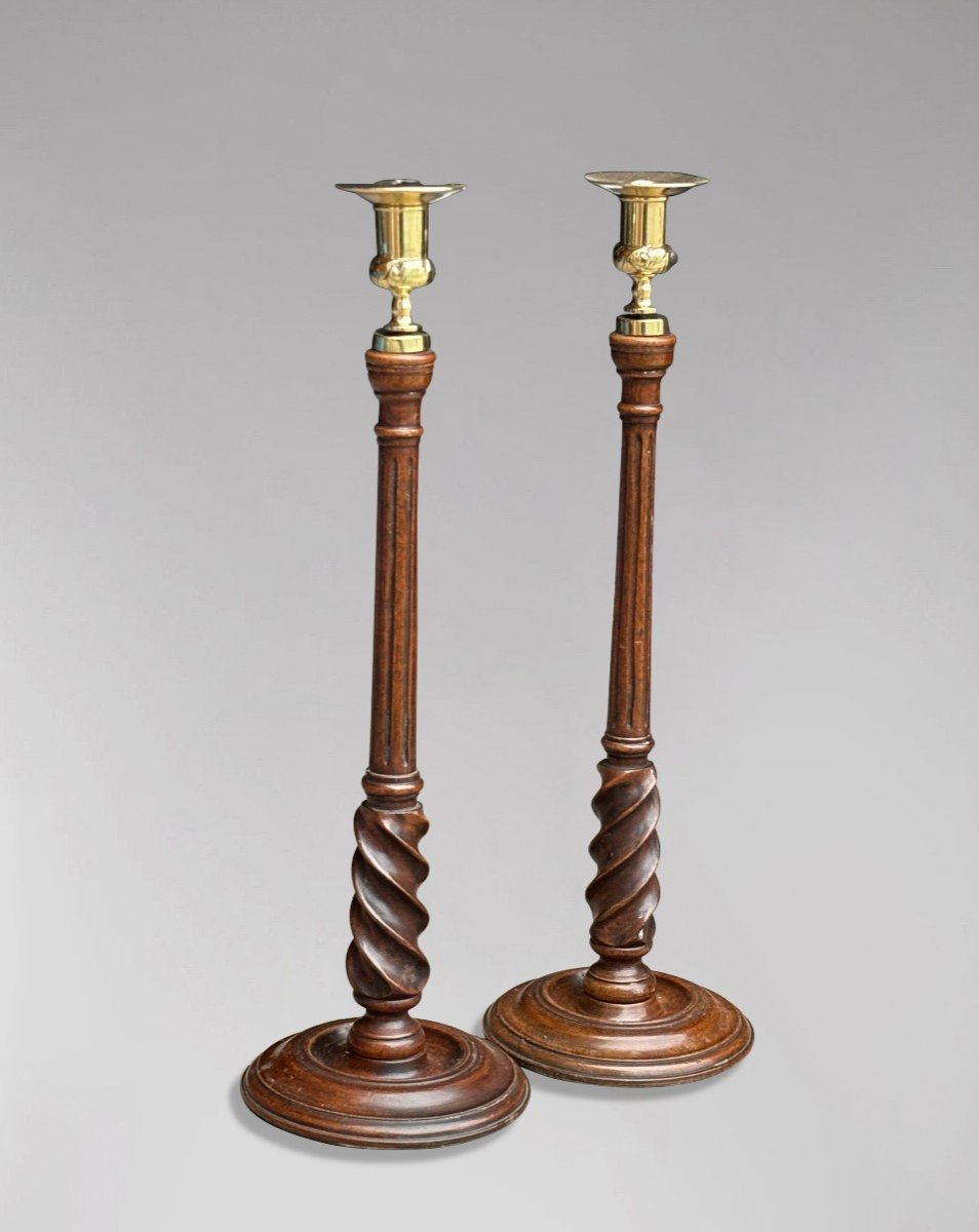 Pair Of 19th Century Scottish Mahogany & Brass Candlesticks-photo-1