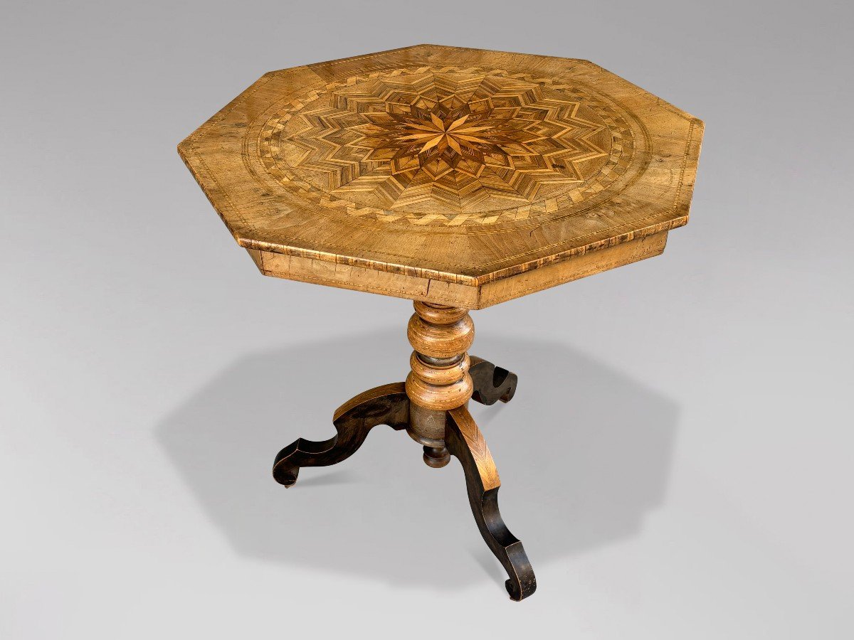 19th Century Italian Walnut Marquetry Tripod Table-photo-3