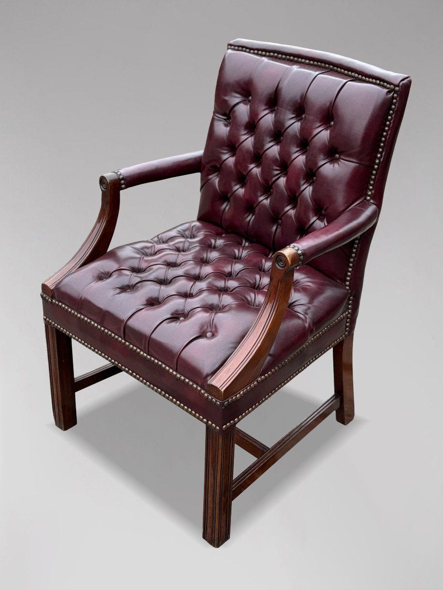 Paire de Fauteuils Gainsborough en Cuir Bordeaux de Style Géorgien-photo-1