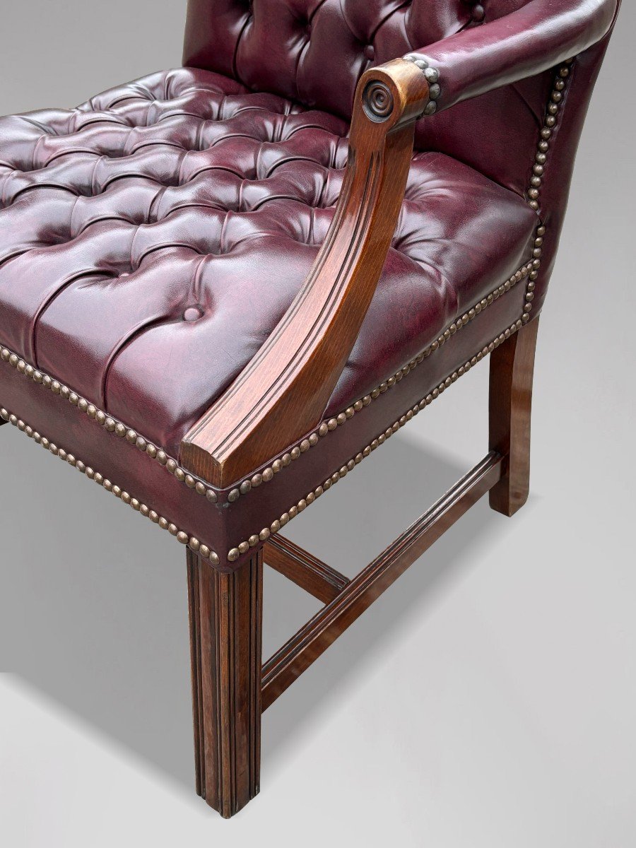 Paire de Fauteuils Gainsborough en Cuir Bordeaux de Style Géorgien-photo-3