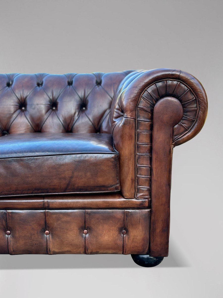 Grand Canapé Chesterfield 3 Places en Cuir Marron-photo-2