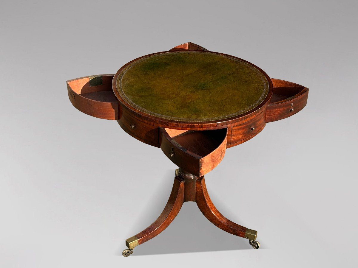 18ème Siècle, Petite Table en Acajou d'Époque George III -photo-4