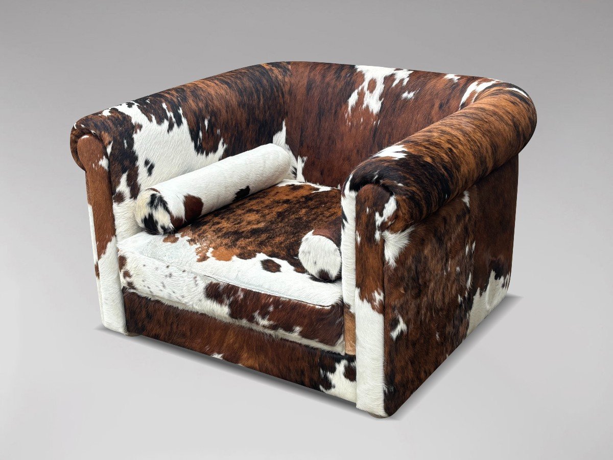 Très Grand Fauteuil de Lounge Italien Marron et Blanc en Fourrure de Vache-photo-3