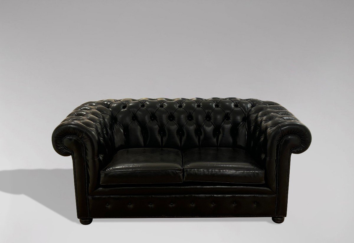 Black Leather 2-seater Chesterfield Sofa-photo-3