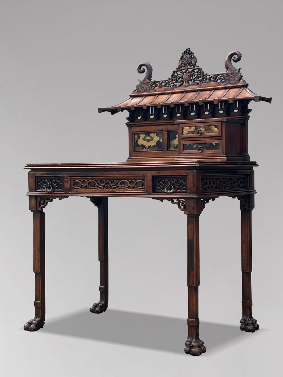 19ème siècle, Table d'Écriture Chinoise Chippendale avec Plateau en Pagode Sculpté-photo-2