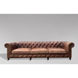 Très Grand Canapé Chesterfield en Cuir Marron du 20ème Siècle