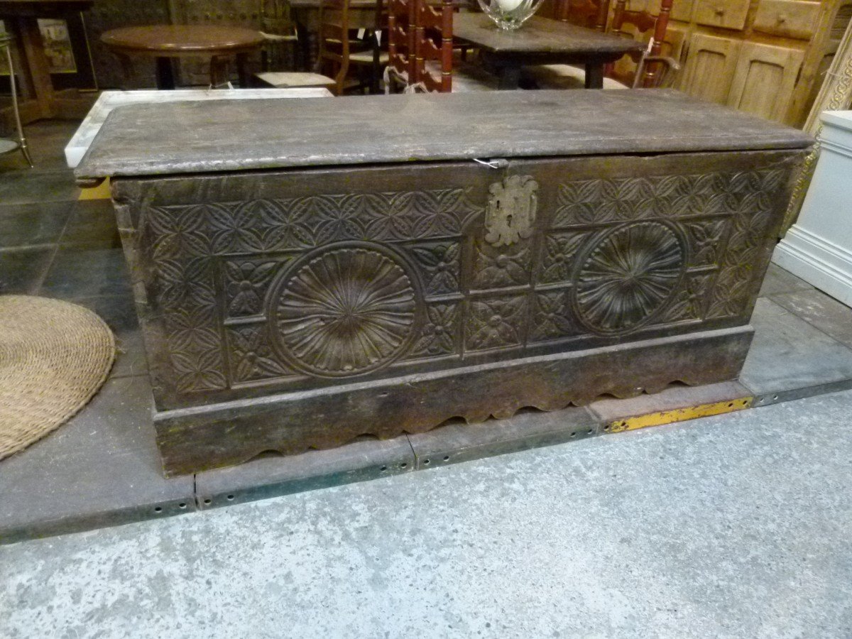 18th Century Chest-photo-2