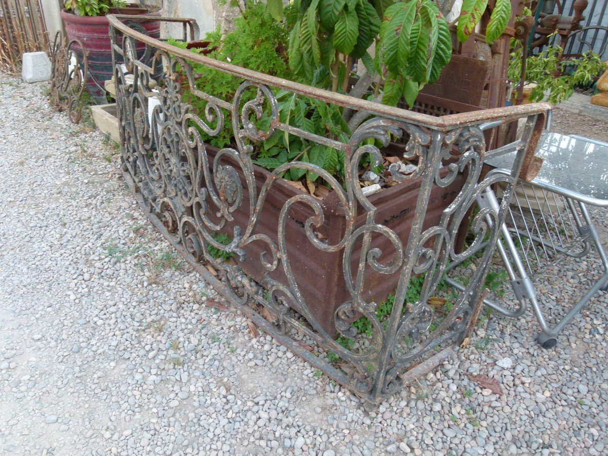 18th Century Balcony Grid-photo-1