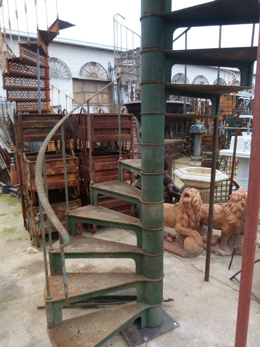 19th Century Cast Iron Spiral Staircase-photo-2