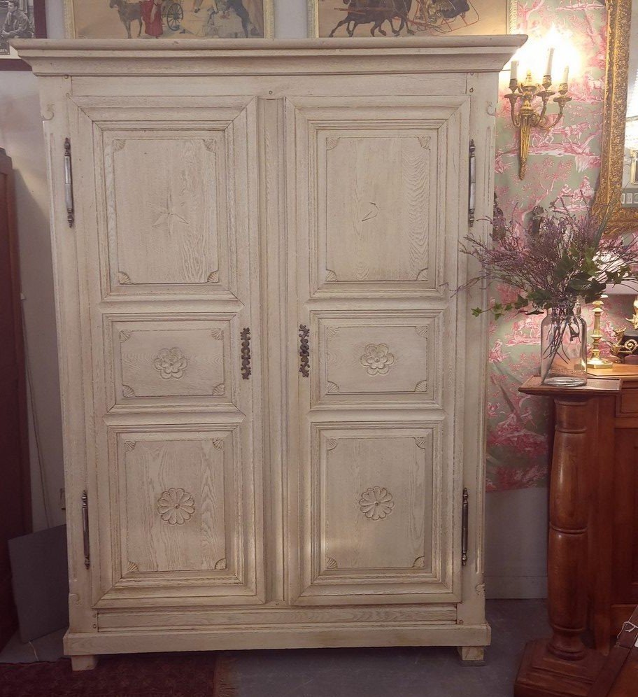 Armoire en Chêne  Patiné