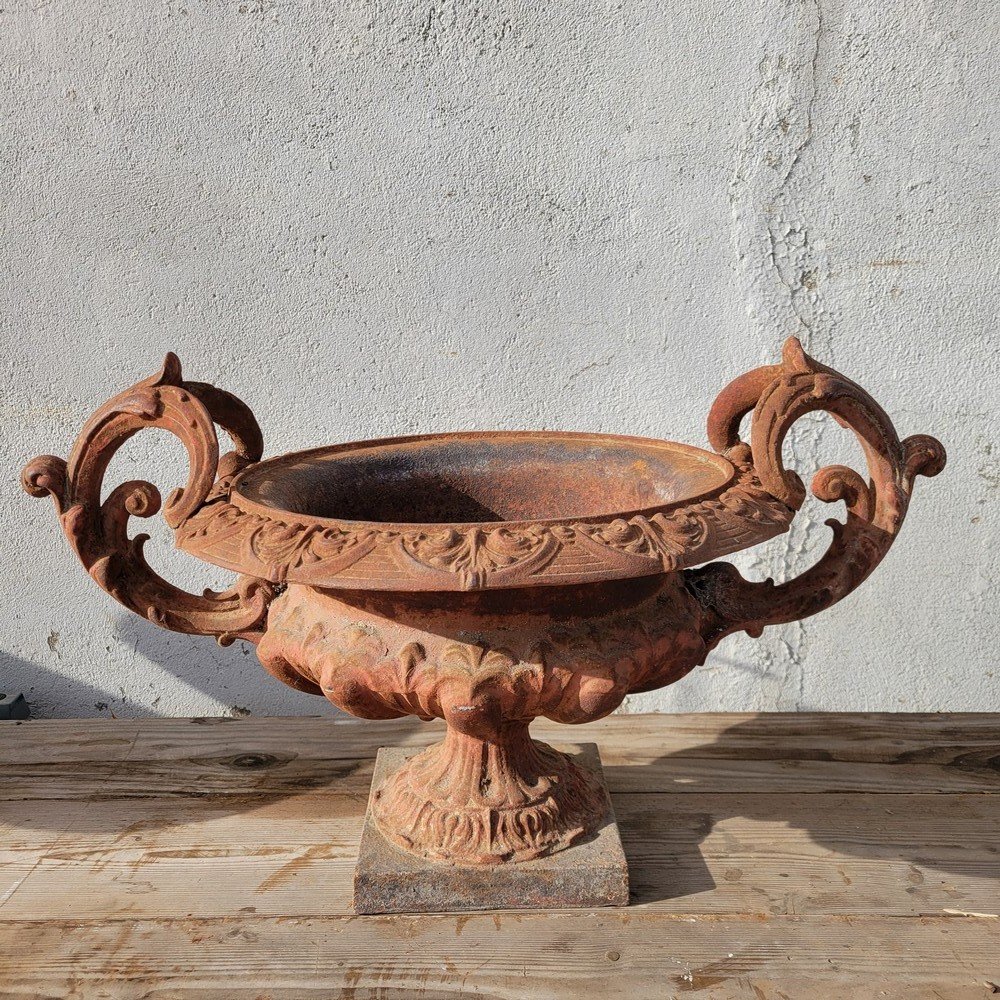 Cast Iron Garden Vase-photo-2